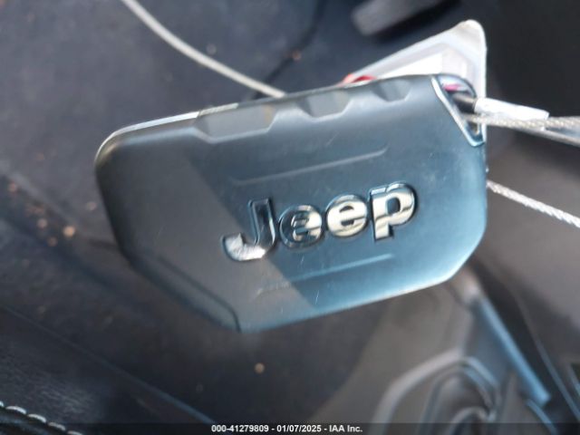1C4JJXP67PW628570 Jeep Wrangler 4xe Sahara 4x4