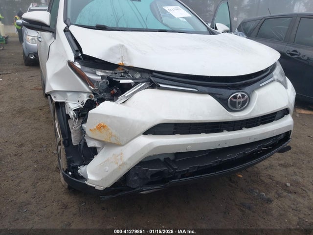 Toyota Rav4 Limited 2017 2T3DFREV4HW572317 Image 18