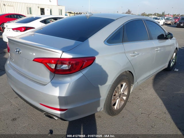 Hyundai SONATA SE 2016 5NPE24AF1GH375242 Image 4