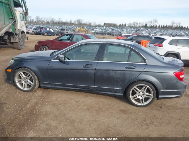 WDDGF8AB4EA948338 Mercedes-Benz C 300 Luxury 4matic/sport 4matic