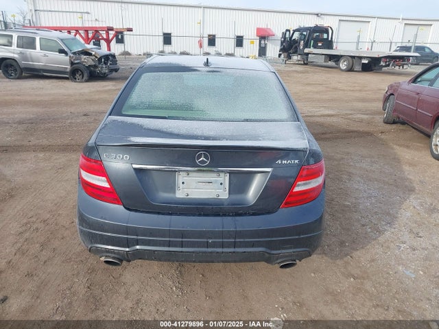 WDDGF8AB4EA948338 Mercedes-Benz C 300 Luxury 4matic/sport 4matic