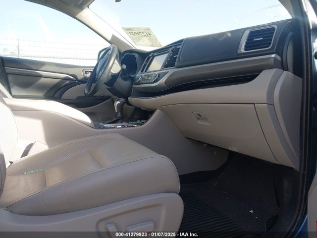 5TDYZRFH8KS353824 Toyota Highlander Limited