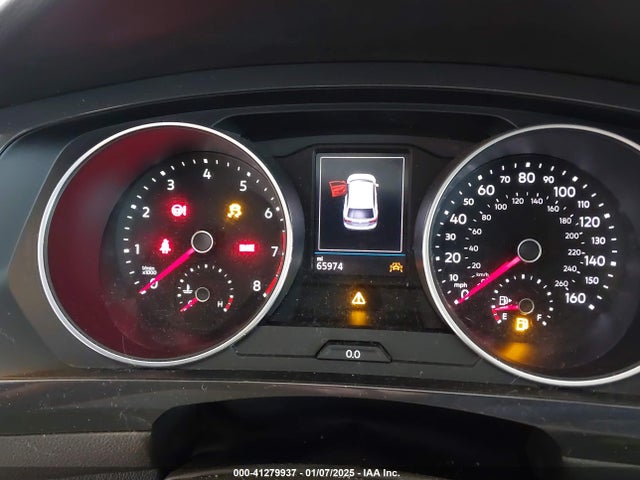 3VV2B7AX3JM166231 Volkswagen Tiguan 2.0t Se/2.0t Sel