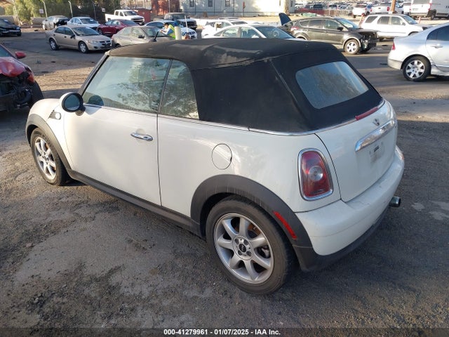 2009 MINI COOPER WMWMR33579TU95953 Photo 2