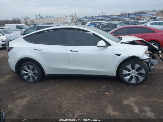 5YJYGDEE1LF044783 Tesla 2020