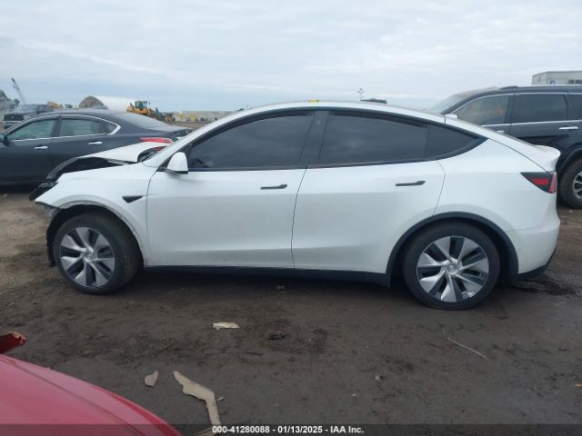 5YJYGDEE1LF044783 Tesla 2020