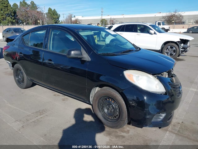 Nissan Versa 1.6 S 2014 3N1CN7AP8EL832072 Image 1