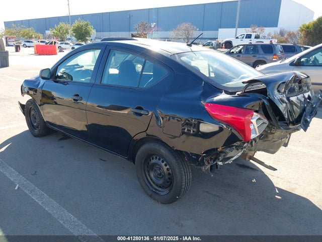 Nissan Versa 1.6 S 2014 3N1CN7AP8EL832072 Image 3