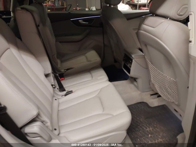 2022 Audi Q7 Premium Plus 45 Tfsi Quattro Tiptronic მანქანა იყიდება აუქციონზე, vin: WA1LJBF70ND006501, აუქციონის ნომერი: 41280143