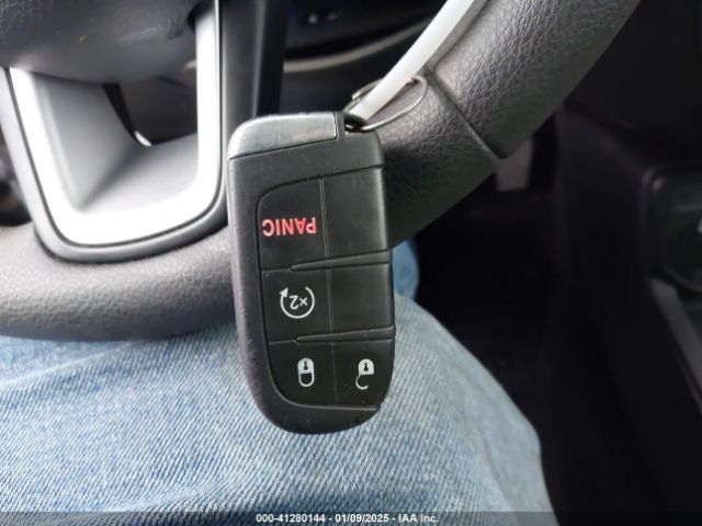 ZACCJBAB8JPH16677 Jeep Renegade Sport 4x4