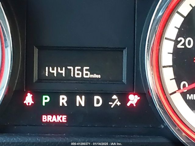 2C4RDGBG4JR220411 Dodge Grand Caravan Se Plus