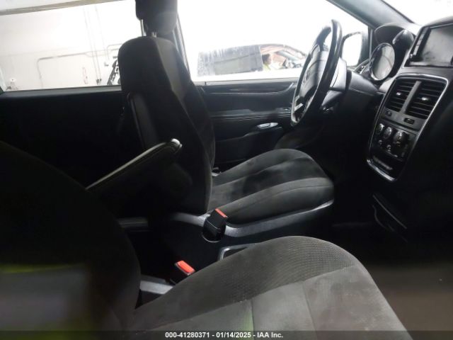 2C4RDGBG4JR220411 Dodge Grand Caravan Se Plus