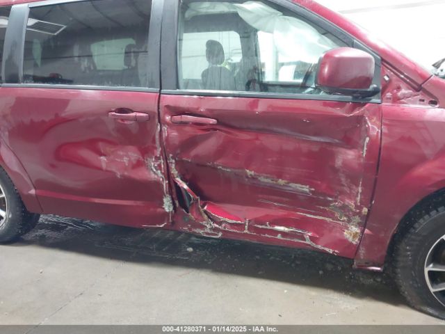 2C4RDGBG4JR220411 Dodge Grand Caravan Se Plus