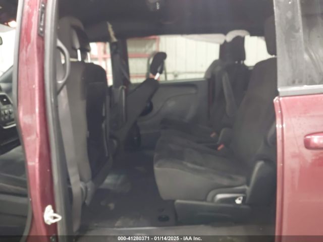 2C4RDGBG4JR220411 Dodge Grand Caravan Se Plus