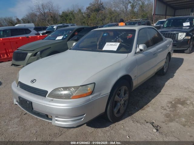 1996 LEXUS ES JT8BF12G4T0165706 Photo 1
