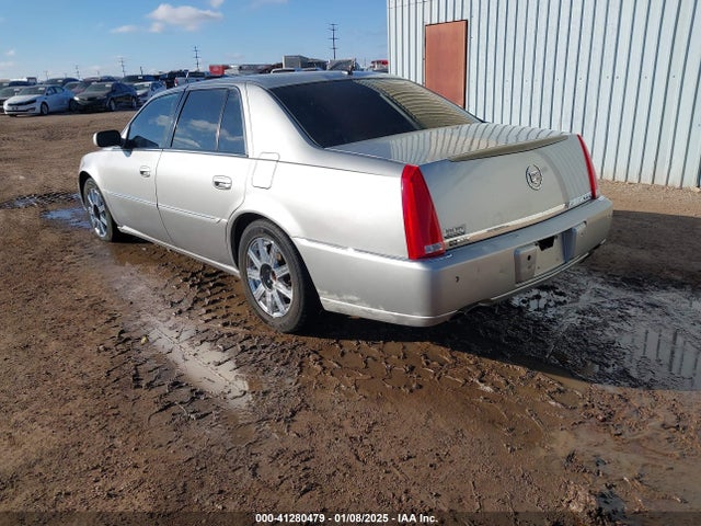 2007 CADILLAC DTS 1G6KD57Y17U212336 Photo 2