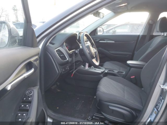 KNDEPCAA8P7430015 KIA Seltos Lx