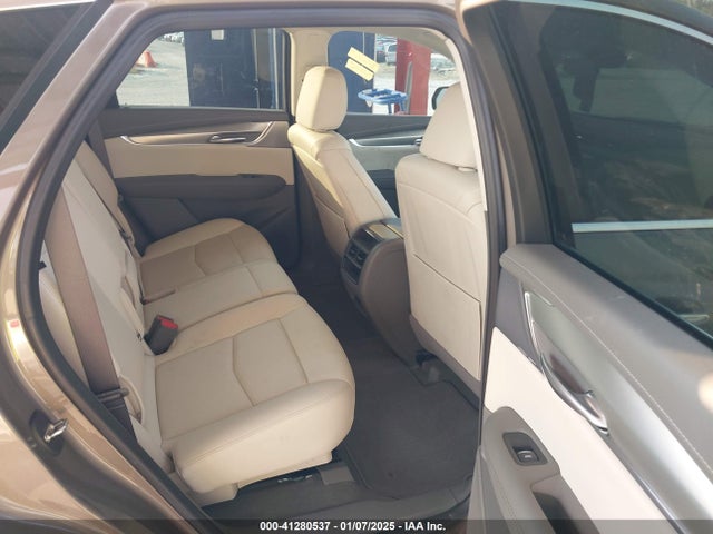 2023 CADILLAC XT5 1GYKNCRS7PZ147366 Photo 7