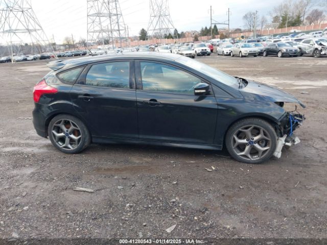 1FADP3L90EL386665 Ford FOCUS ST