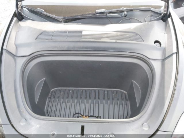 5YJYGDEE9MF111843 Tesla Model Y Long Range Dual Motor All-wheel Drive