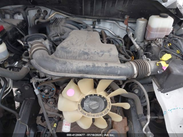 1N6BF0LY6JN814891 Nissan Nv Cargo Nv2500 Hd Sv V6