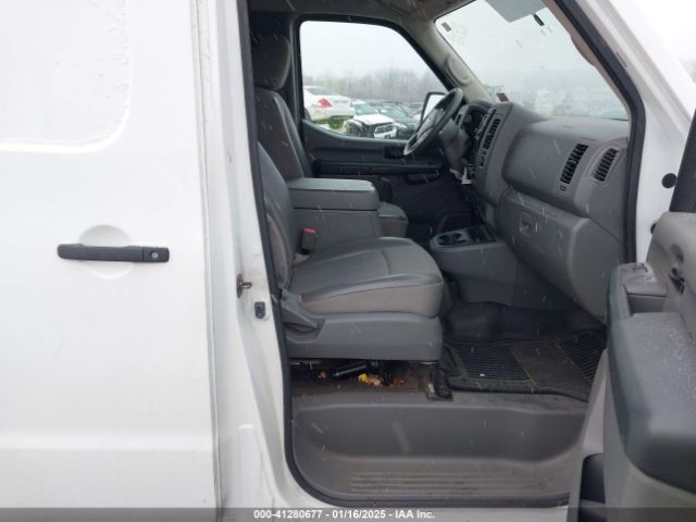 1N6BF0LY6JN814891 Nissan Nv Cargo Nv2500 Hd Sv V6