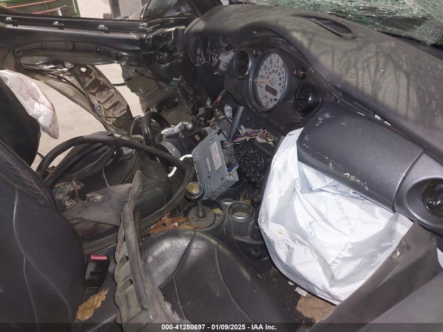 2004 MINI COOPER S WMWRE33474TD75011 Photo 4