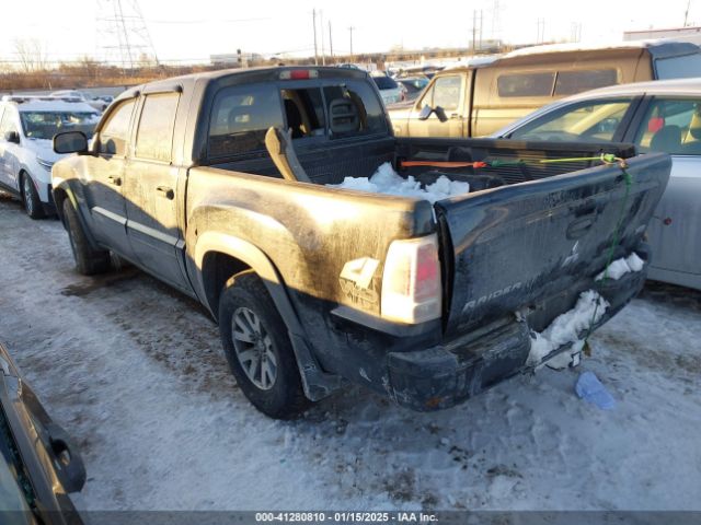 2006 MITSUBISHI RAIDER 1Z7HT38N46S529447 Photo 2