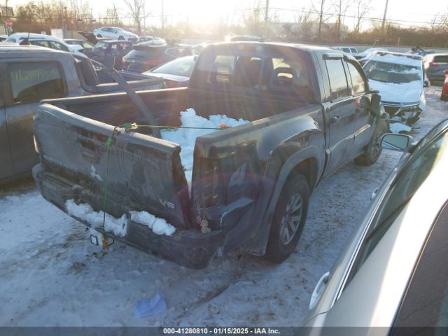 2006 MITSUBISHI RAIDER 1Z7HT38N46S529447 Photo 3