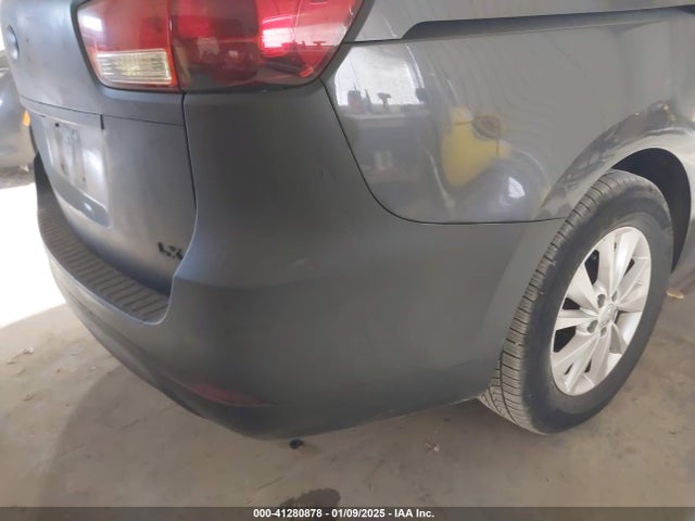 KIA SEDONA LX 2015 KNDMB5C17F6063440 Image 12