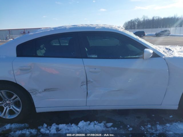 2C3CDXBG7JH331471 Dodge Charger Sxt Rwd