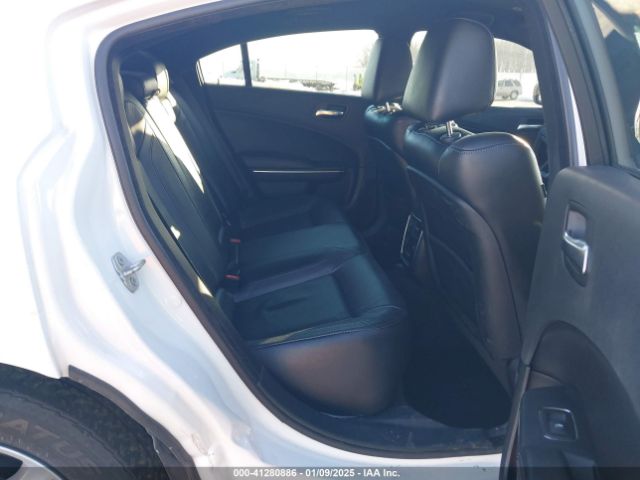 2C3CDXBG7JH331471 Dodge Charger Sxt Rwd