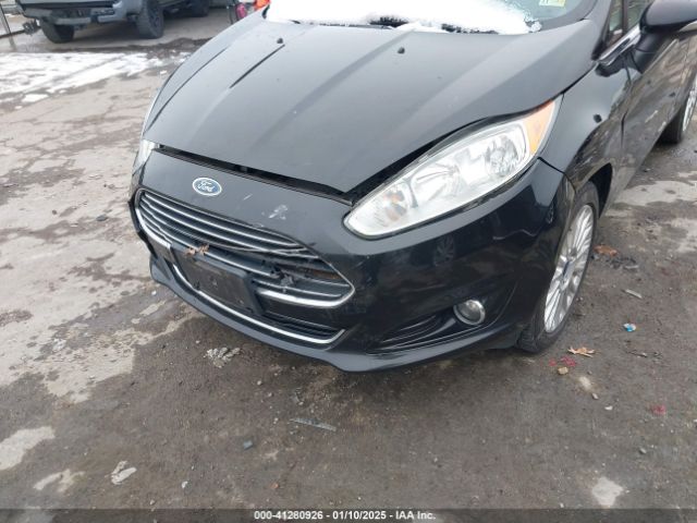 3FADP4FJ0FM123023 Ford Fiesta Titanium