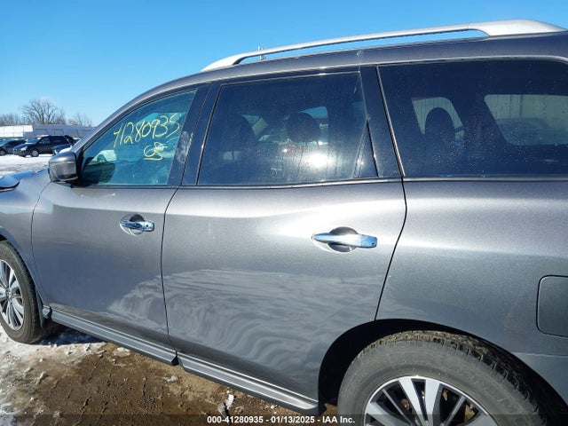 5N1DR2MN8HC621260 Nissan Pathfinder S