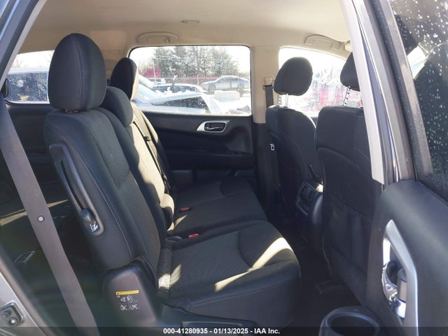 5N1DR2MN8HC621260 Nissan Pathfinder S