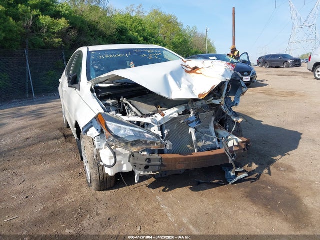 5YFBURHEXHP614265 Toyota COROLLA LE