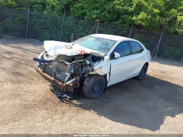 Toyota COROLLA LE 2017 5YFBURHEXHP614265 Image 2