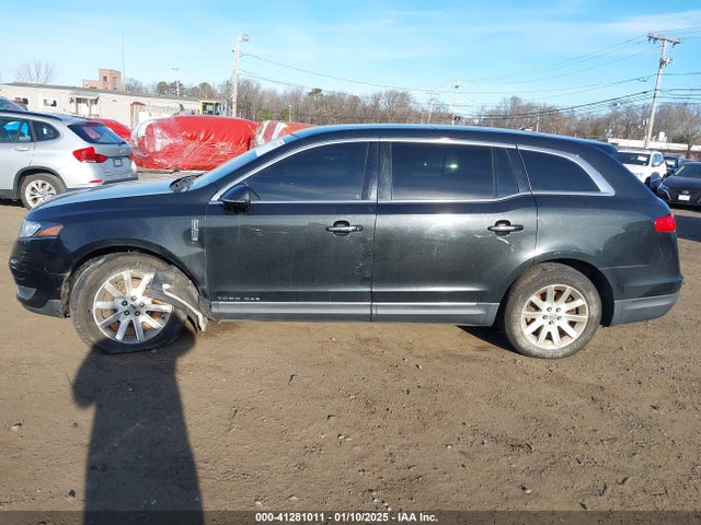 Lincoln Mkt Livery 2015 2LMHJ5NK8FBL01100 Image 14