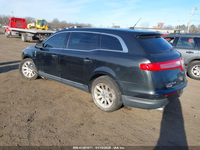 Lincoln Mkt Livery 2015 2LMHJ5NK8FBL01100 Image 3