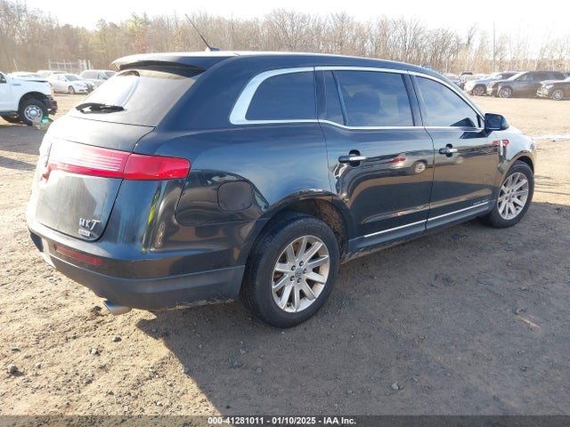 Lincoln Mkt Livery 2015 2LMHJ5NK8FBL01100 Image 4