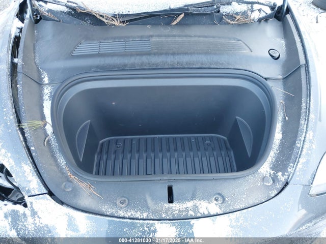 2021 TESLA MODEL Y 5YJYGDEE4MF142255 Photo 9