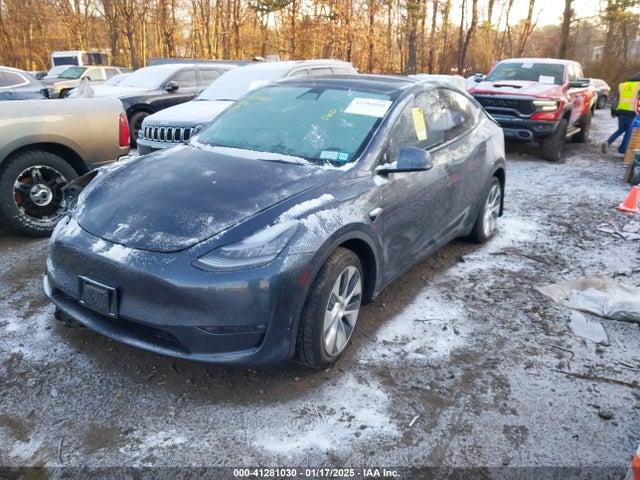 2021 TESLA MODEL Y 5YJYGDEE4MF142255 Photo 1