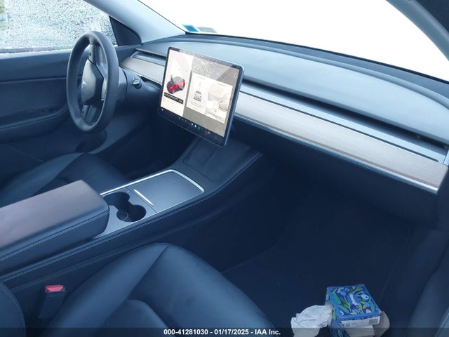 2021 TESLA MODEL Y 5YJYGDEE4MF142255 Photo 4