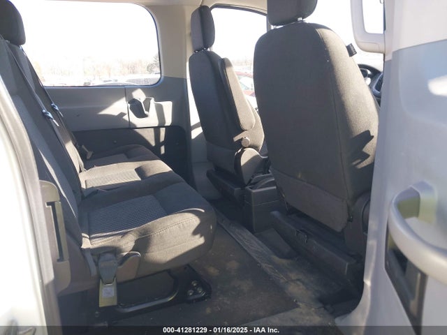 1FBZX2ZM1GKA98432 Ford 2016