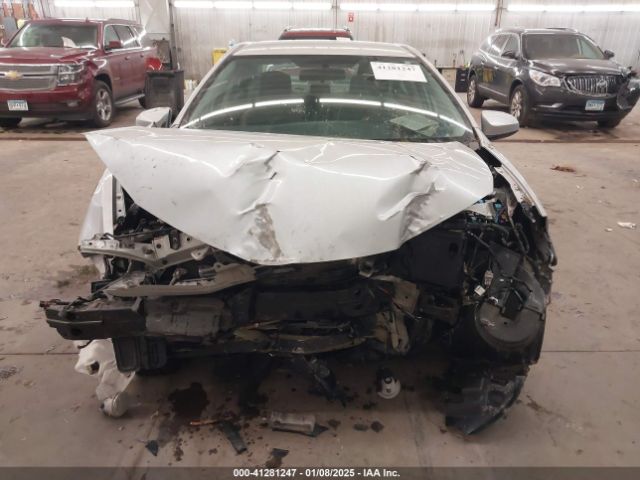 5YFBURHE0GP568136 Toyota Corolla Le Plus