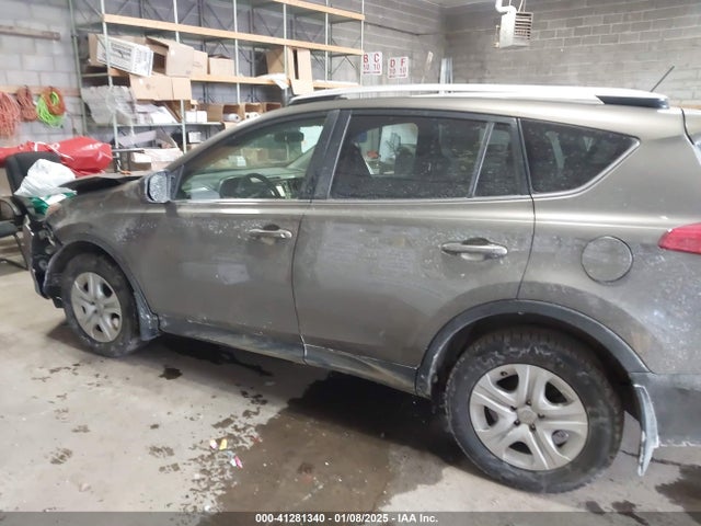 Toyota RAV4 LE 2015 JTMZFREVXFD052641 Image 14