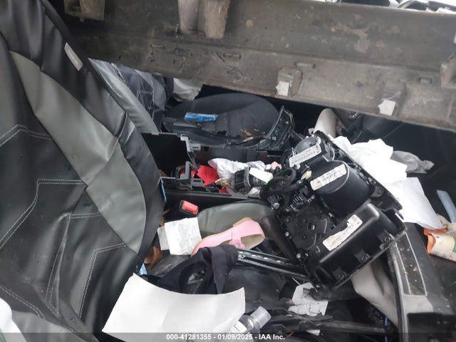 3FA6P0H77JR125057 Ford FUSION SE