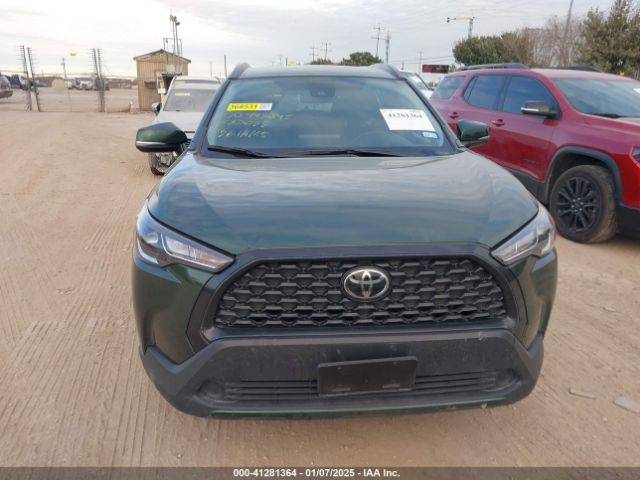 7MUCAAAG0NV037099 Toyota Corolla Cross Le
