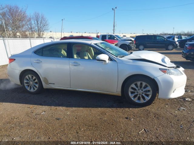 JTHBW1GG6E2075022 Lexus ES 300H