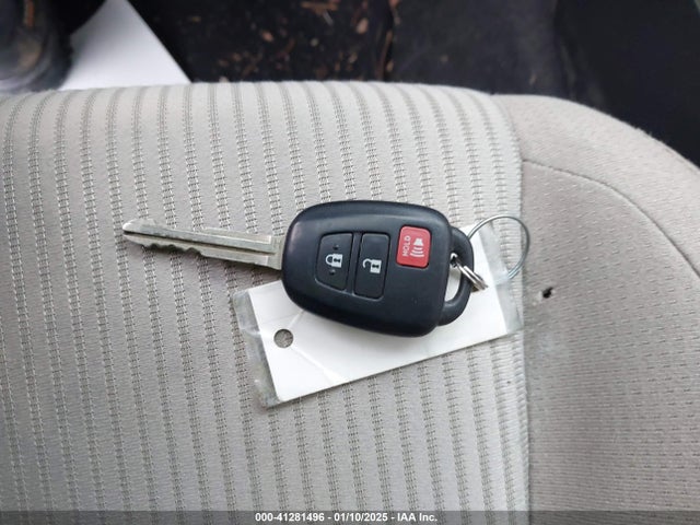 Toyota Rav4 Xle 2015 2T3RFREV3FW241344 Image 11